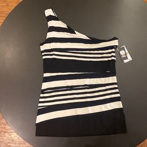 Vince Camuto black and white one shoulder top. Size: Small